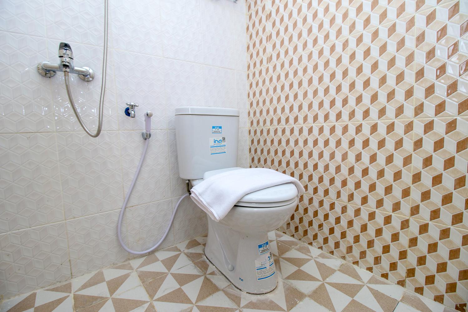 Hotel Reddoorz Syariah @ Pahlawan Sidoarjo Exteriér fotografie
